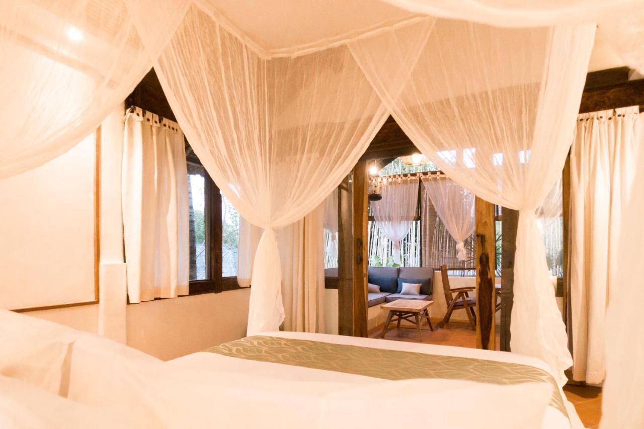 The Mandana Villa Gili Islands Exterior photo